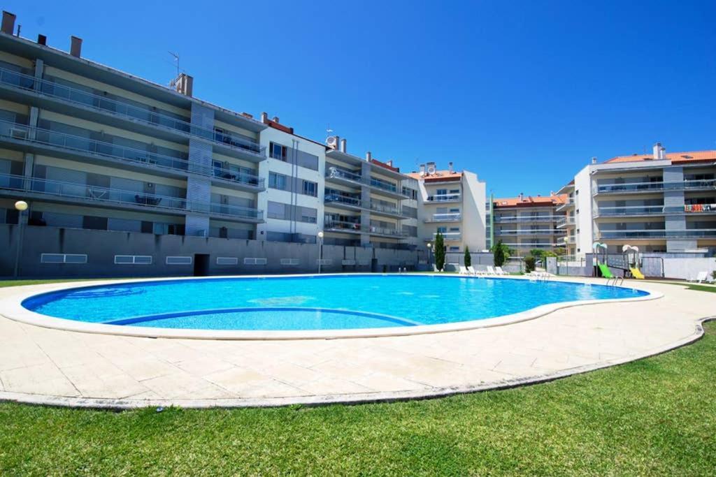 Parasol Appartment São Martinho do Porto Eksteriør billede