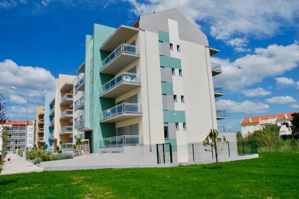 Parasol Appartment São Martinho do Porto Eksteriør billede